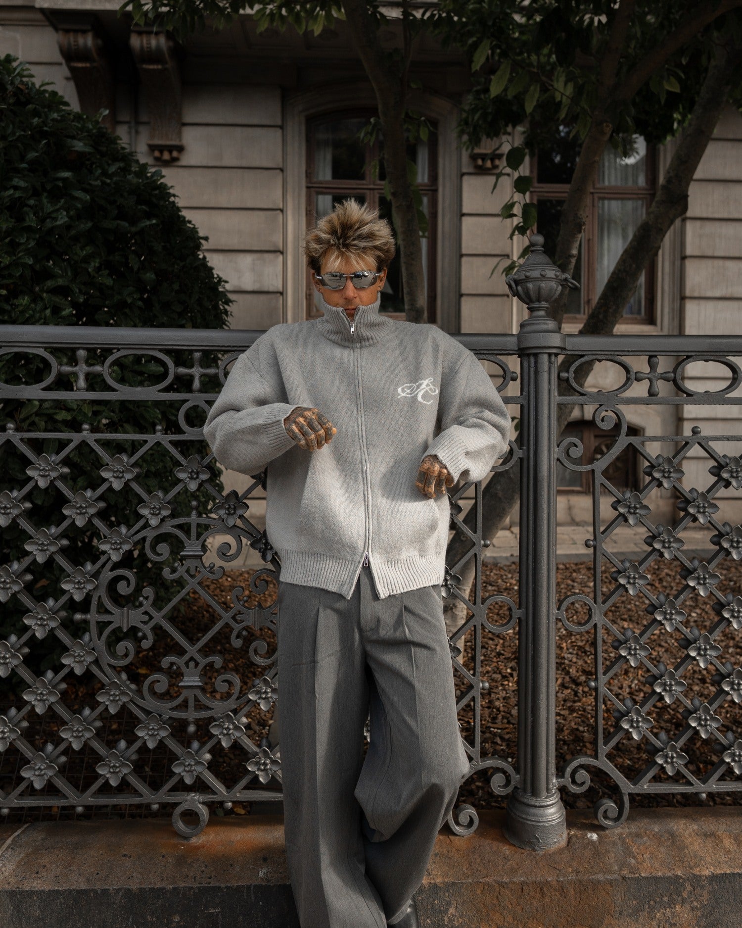 Vollzeig-Pullover hellgrau